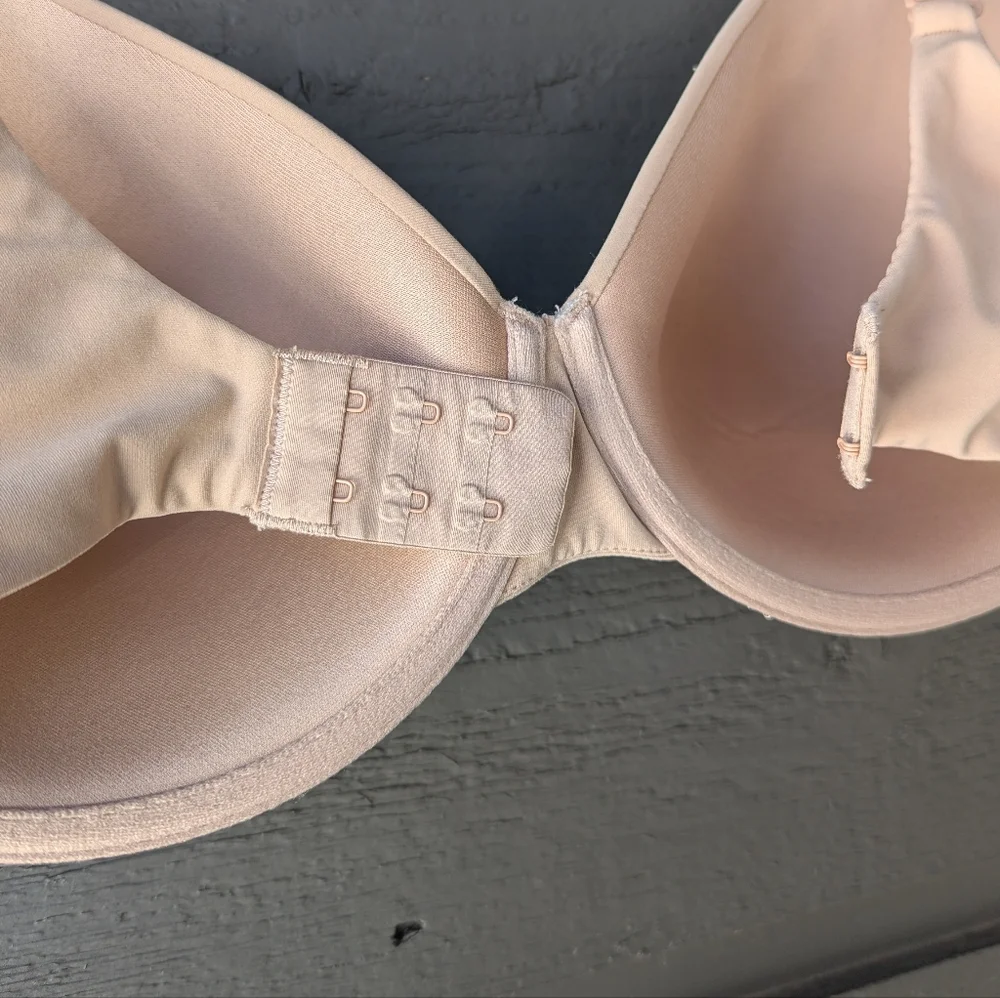 SKIMS Smooth Nude Beige Underwire T-Shirt Bra Size 36DDD - Picture 3 of 5